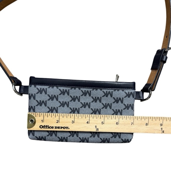 Michael Kors Blue and‎ Gray Signature PVC Belt Bag - Picture 2 of 4